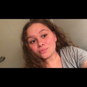 Meet your Posher, Kaitlyn